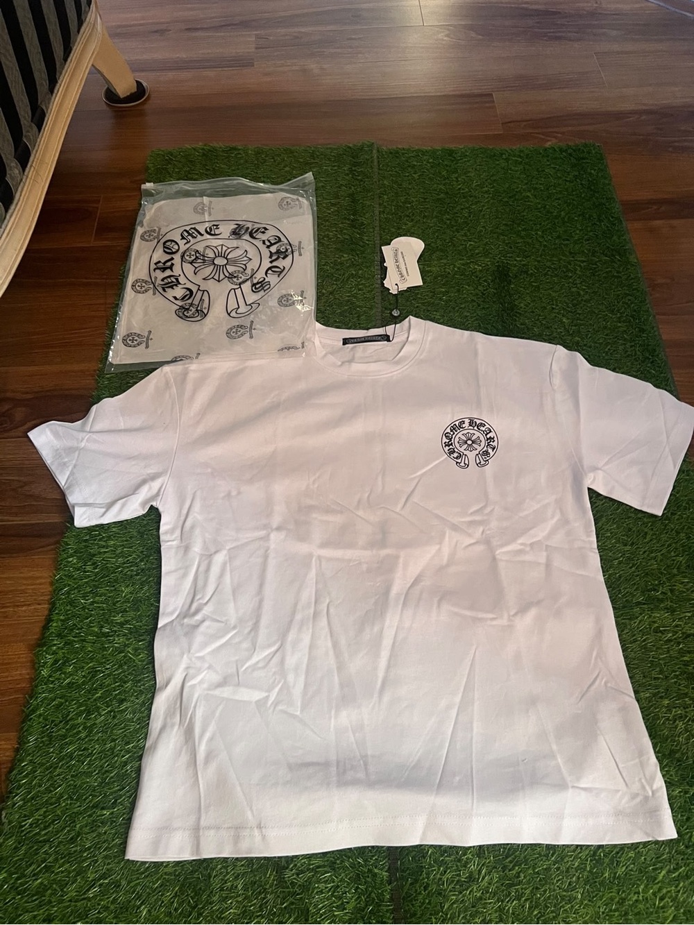 White Graphic Pocket-Print Men’s T-Shirt